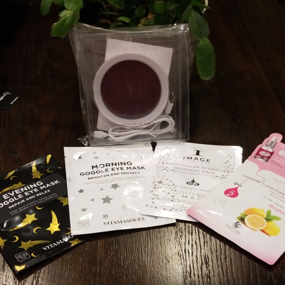 SOLD Bundle - Monat Mirror & 4 Face/Eye Masks